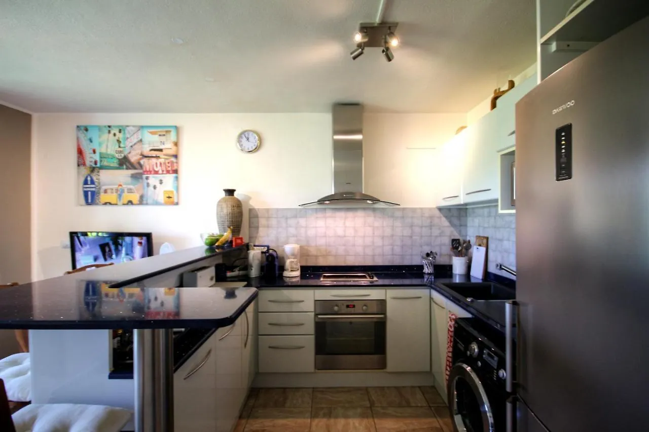 Contactos de Appartement Devant La Marina