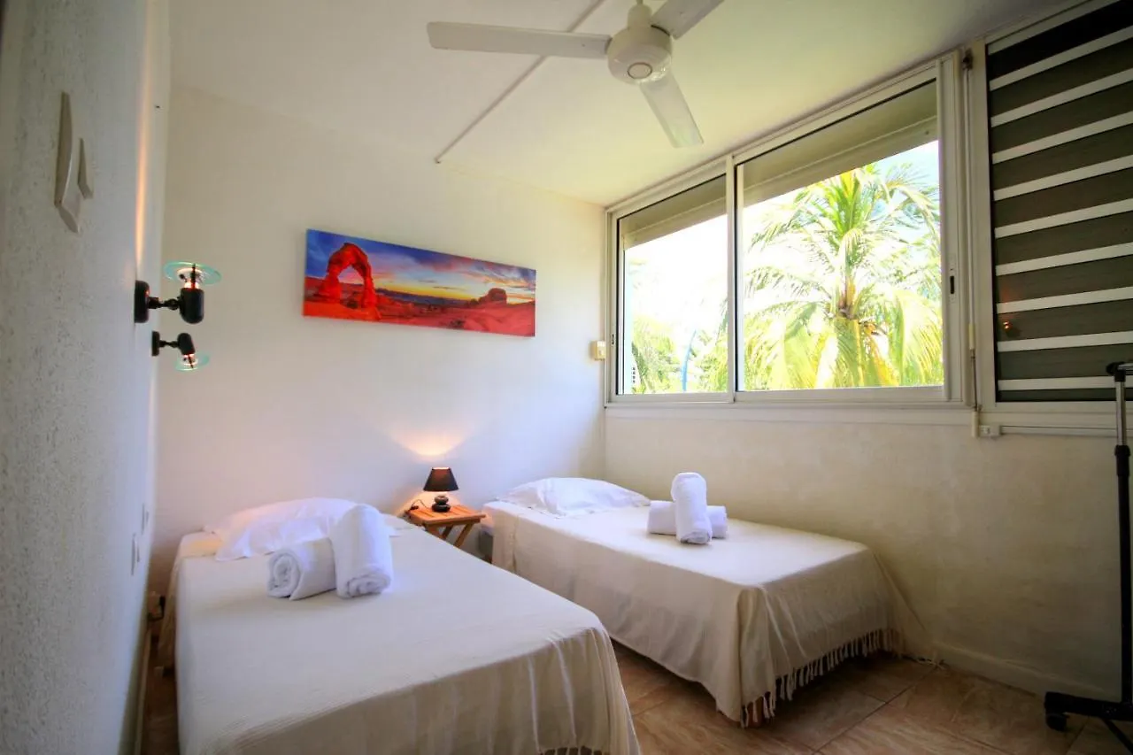 Appartement Devant La Marina Les Trois-Ilets 0*,
